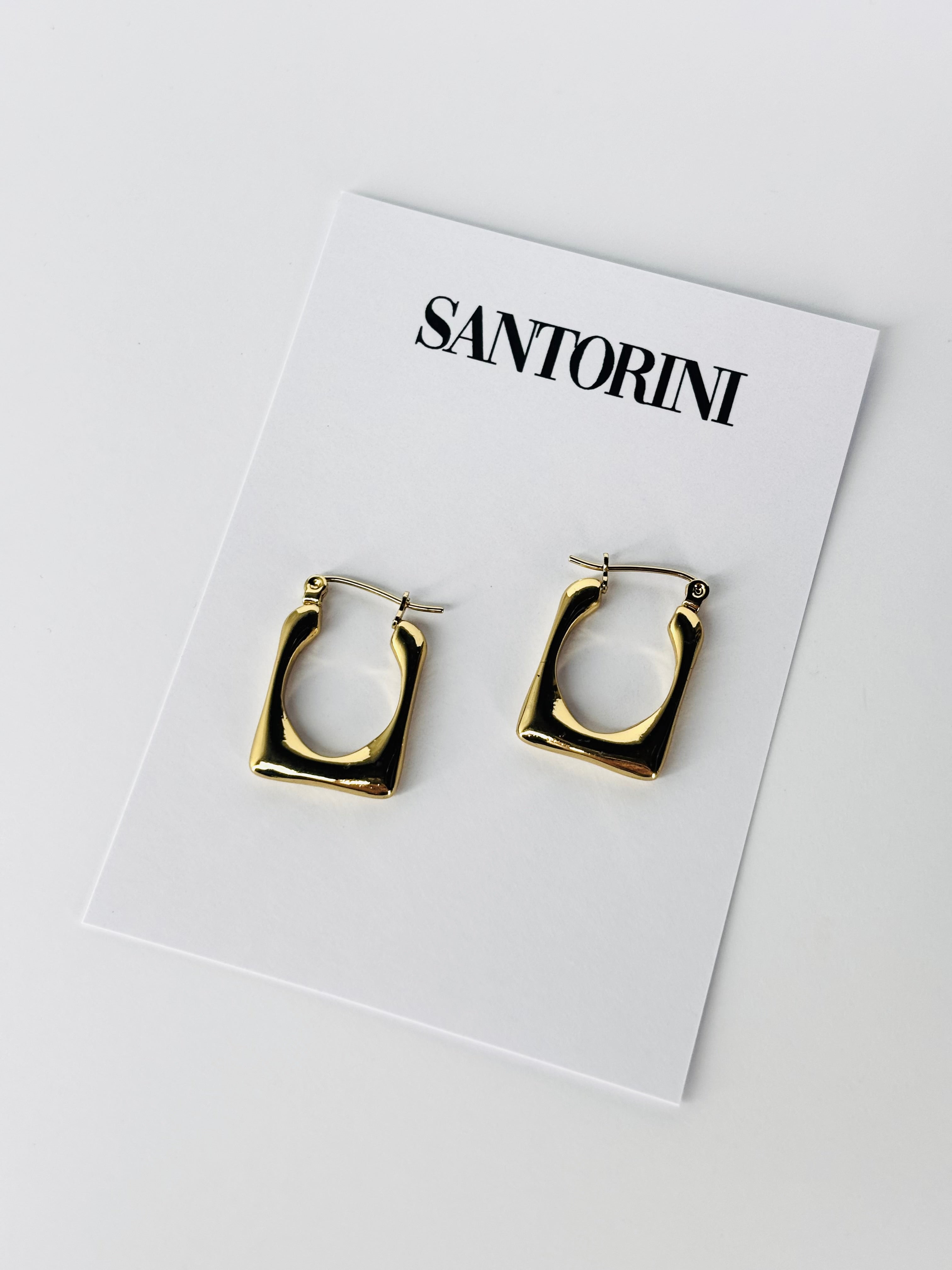 Aritos cuadrados dorados